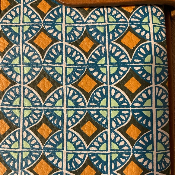 *NWOT Fossil Clutch Wallet - Picture 4 of 5